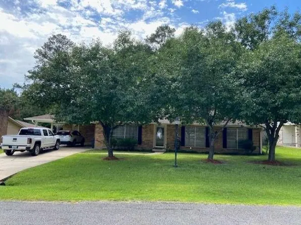 208 Susan Gay St, Pineville, LA 71360