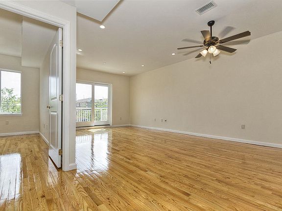 2nd image of 1565 Royce St APT 2C
