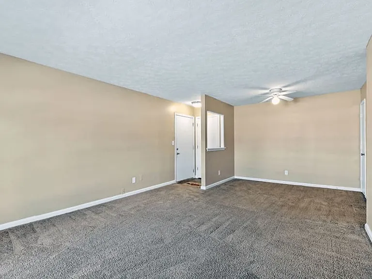 Addison Park Apartments — Photo 8