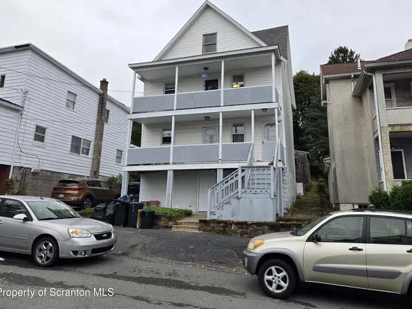 322 Oak St, Dunmore, PA 18512