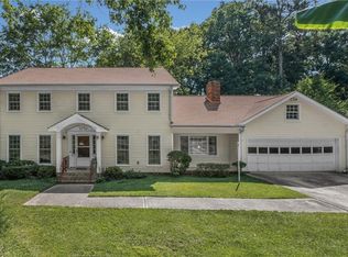 5171 Meadowlake Dr, Atlanta, GA 30338