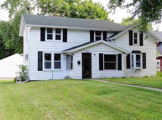 1113 Carrington St, Janesville, WI 53545