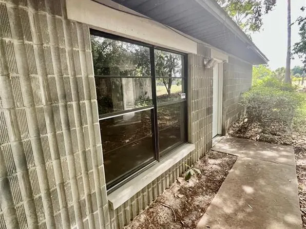 2321 SW 31st Pl APT 1, Gainesville, FL 32608