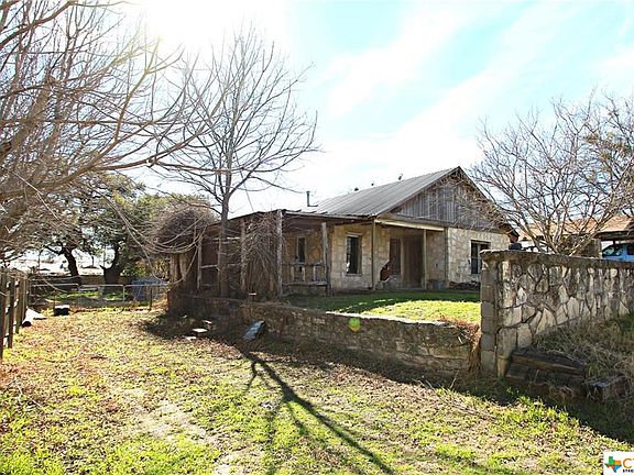 2nd image of 608 E Avenue G