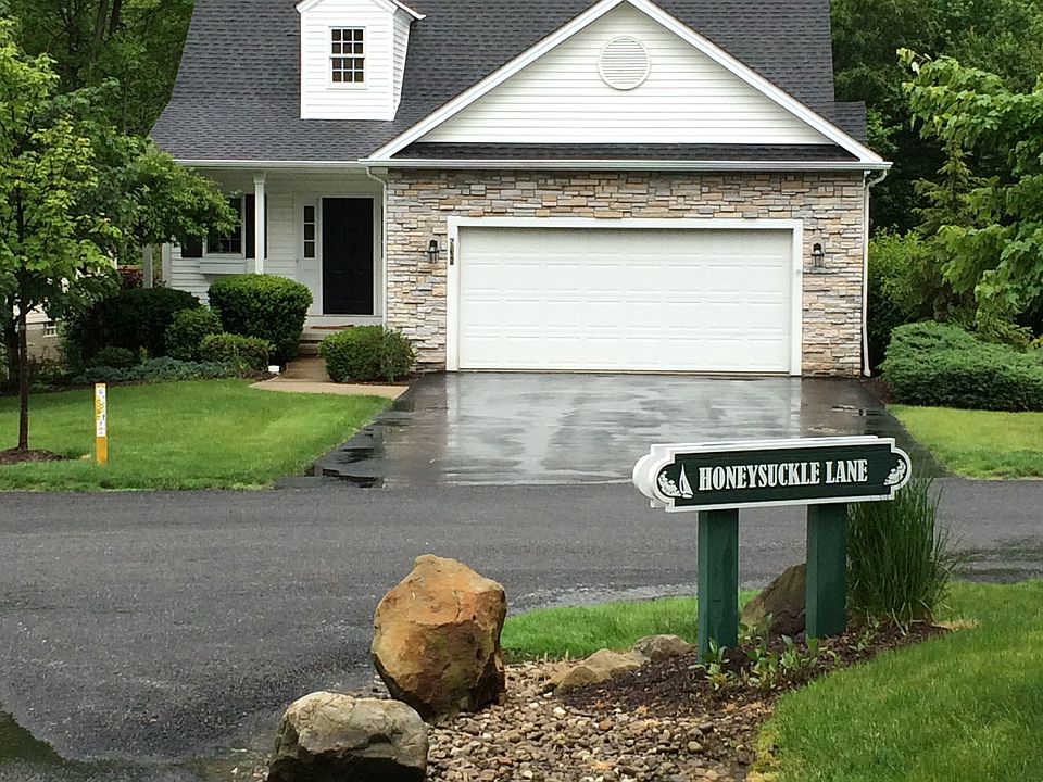 1st image of 538 Honeysuckle Ln
