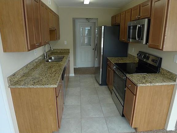 3rd image of 504 Faber Dr