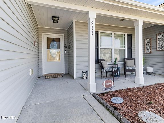 2nd image of 233 Merin Height Road