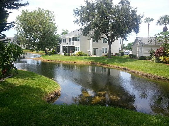 3rd image of 1920 Westminster Cir #126