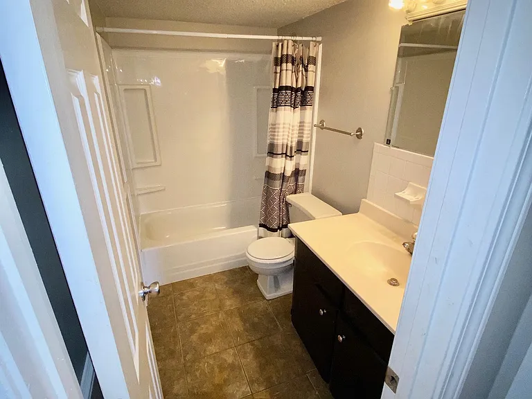 1833 Gascony Parc Dr #1833 — Photo 8