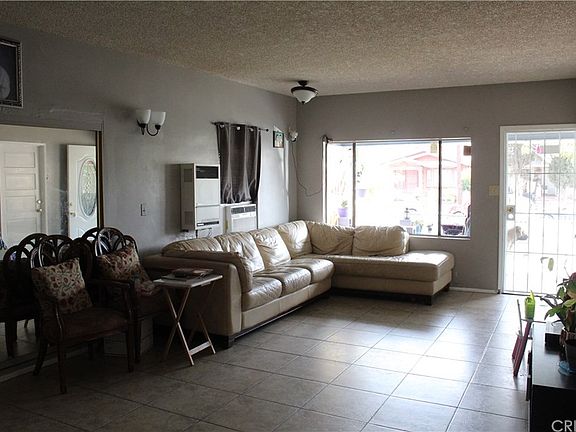 5th image of 2627 Alice St