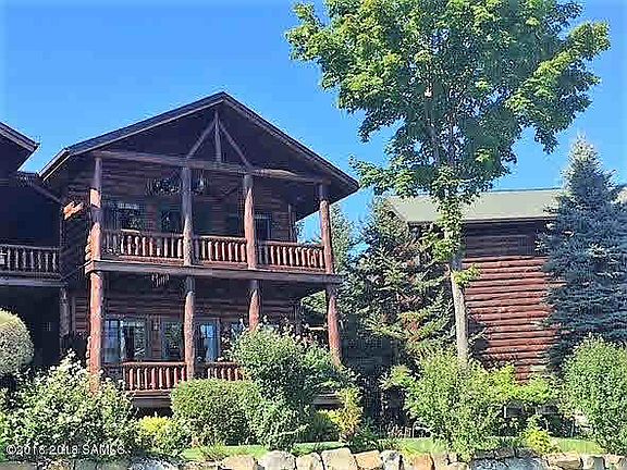 2nd image of 3210 Lake Shore Dr #42