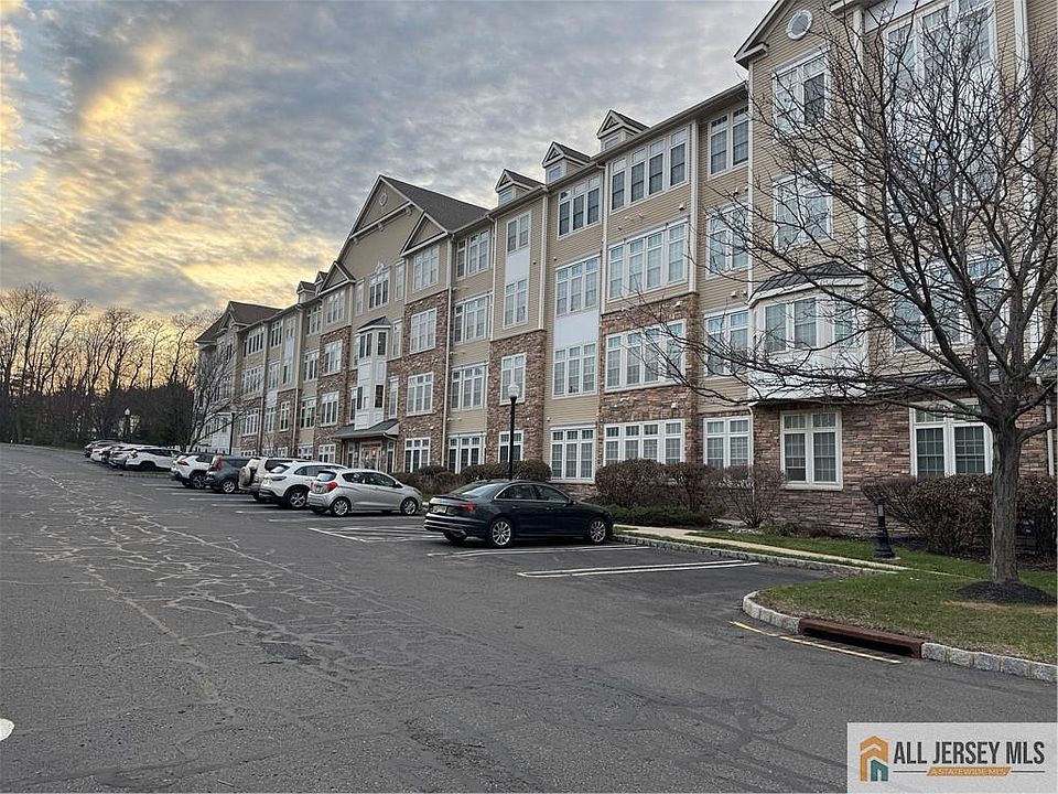 1st image of 1113 Cedar Village Blvd
