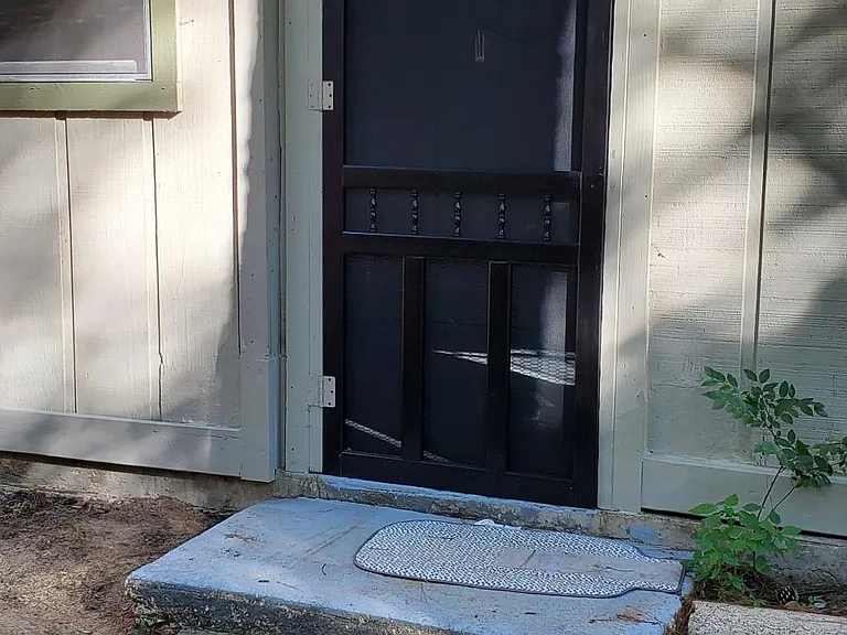 137 Summerplace St — Photo 18