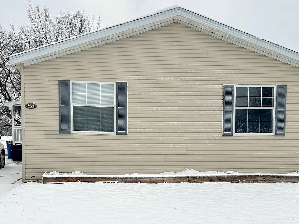 1st image of 11035 Aspen Ln W