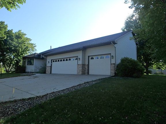 2nd image of 1706 Shannon Dr