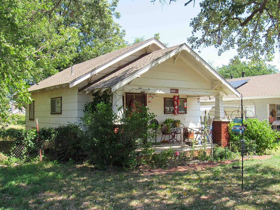 2nd image of 1010 E Oklahoma Ave