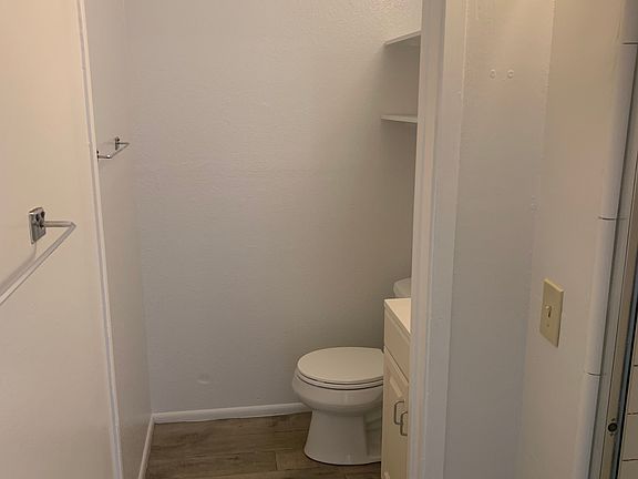 5th image of 246 Center Ave APT E