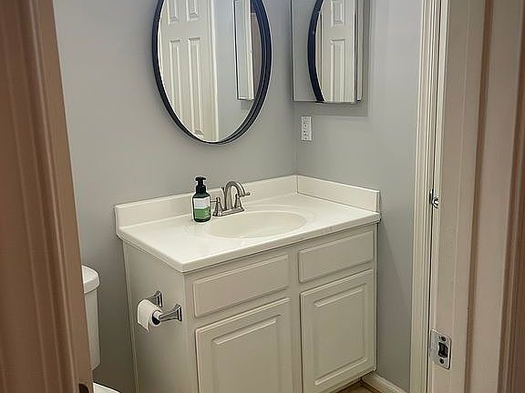 5th image of 7731 Sullivan Cir