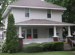 116 S Kinney Ave #B, Mount Pleasant, MI 48858