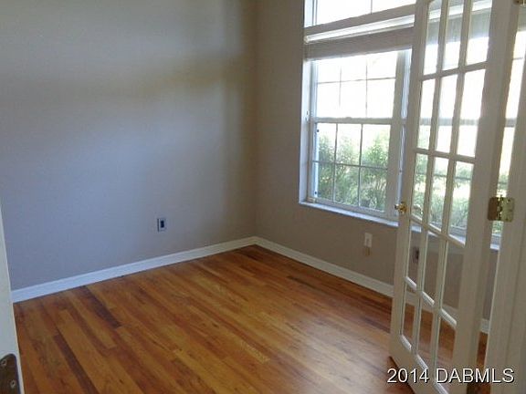 4th image of 11 Southern Trace Blvd