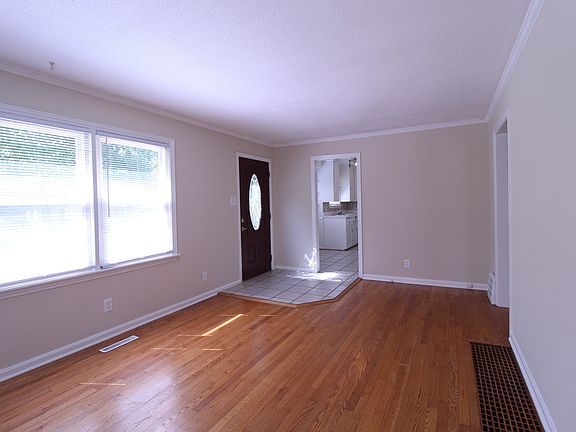 2nd image of 5337 Juniper St