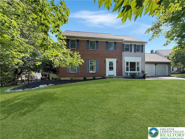 1929 Earls Ct, Allentown, PA 18103