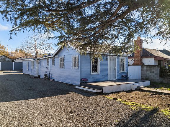 3rd image of 11130 De Garmo Ave