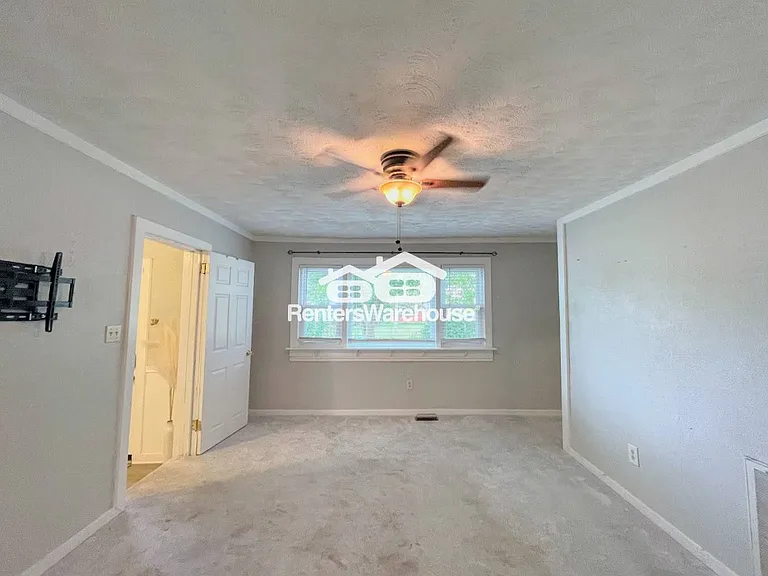 8455 Radnor Rd — Photo 9