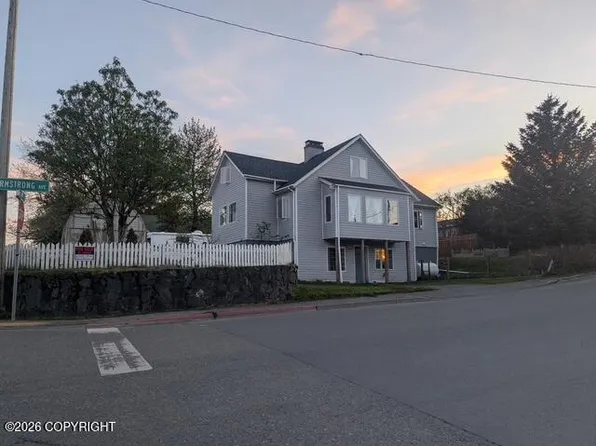 1327 E Rezanof Dr, Kodiak, AK 99615