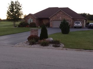 118 Belle Rive Dr, Millington, IL 60537