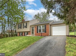 310 Rita Rd, York, PA 17402