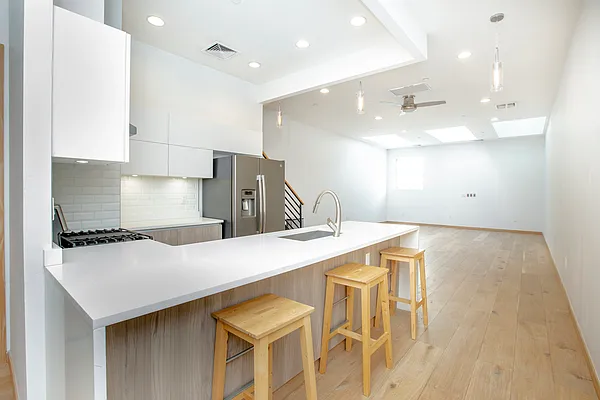 Kitchen, photo 1