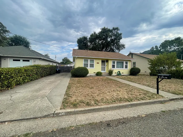 51 N Court Rd — Photo 2