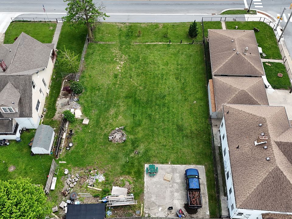1st image of 1856 W Morris St