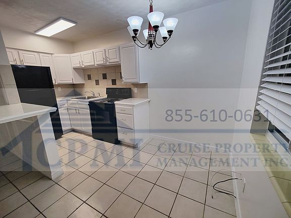 5th image of 610 NE 12th Ave APT 2