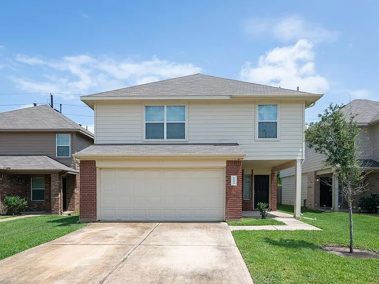 12223 Gemma Ln — Photo 1