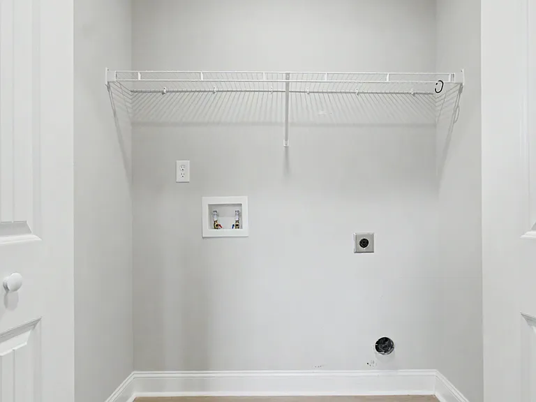 547 Fairview Cir — Photo 11