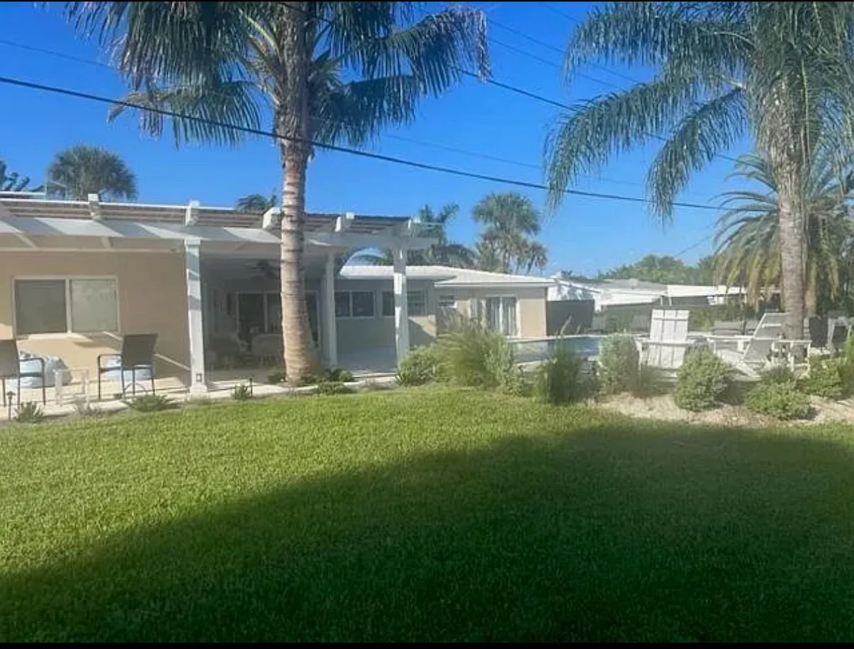 3 bed, 3.5 bath, 2164 sqft, $19,000 — Photo 4