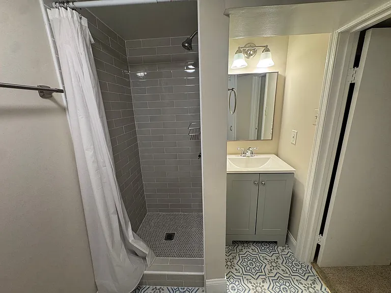 42 S Park Dr — Photo 27