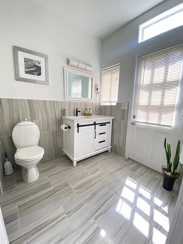 3 bed, 2.0 bath, 790 sqft, $3,300 — Photo 1