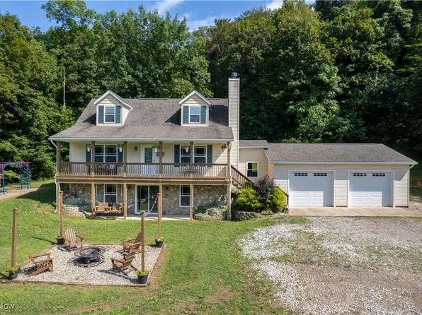 240 Dover Rd, Washington, WV 26181