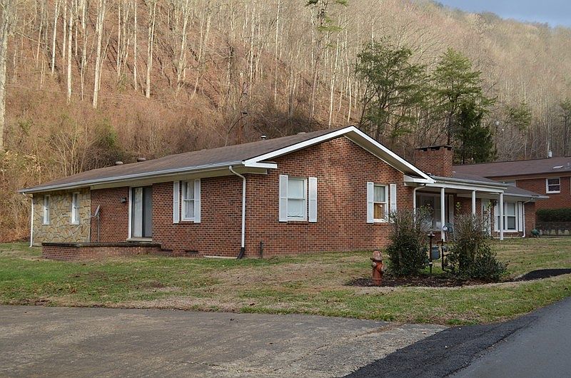 741 Mays Br, Prestonsburg, KY 41653 Zillow