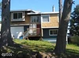 1123 SW 10th St, Lincoln City, OR