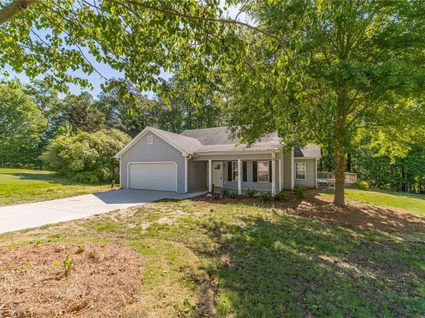 65 Woodland Dr, Covington, GA 30016