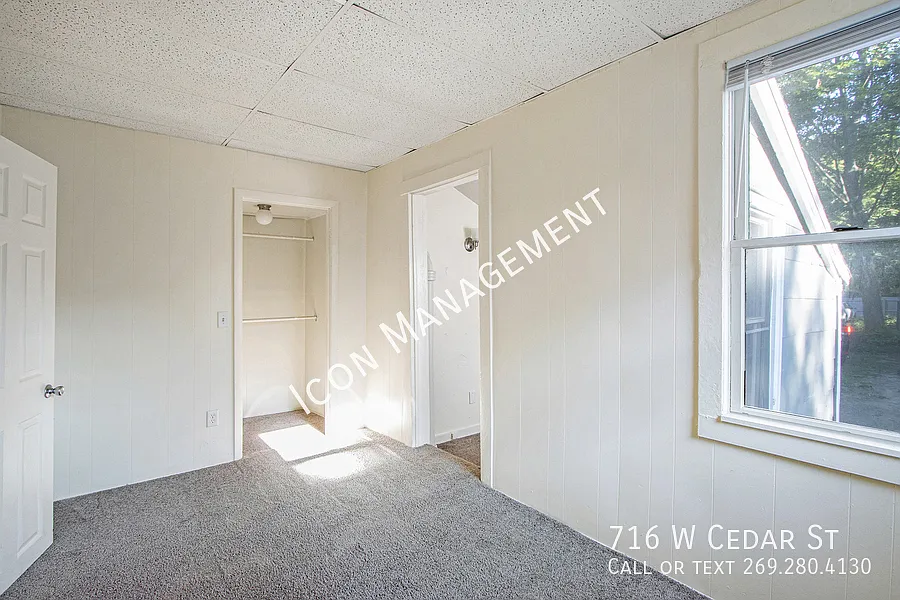 716 W Cedar St — Photo 4