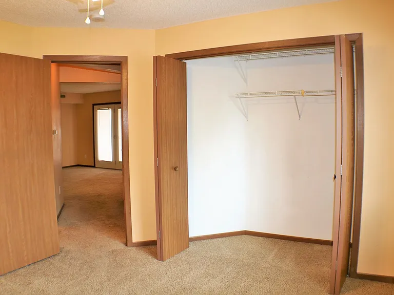 1040 Duchess Dr #7 — Photo 11