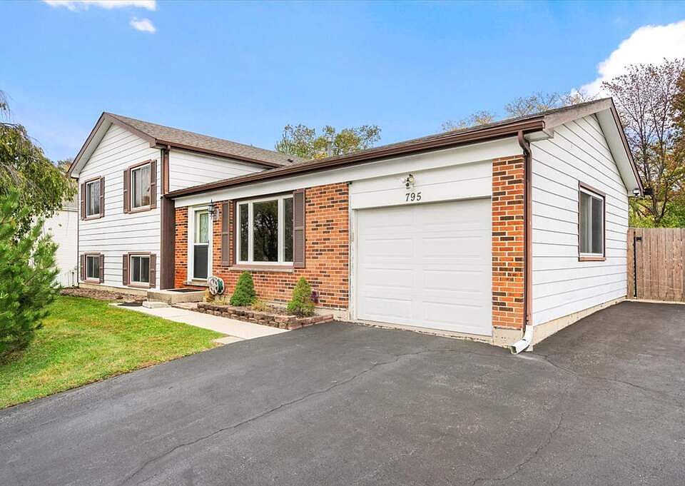 1st image of 795 Harvest Dr