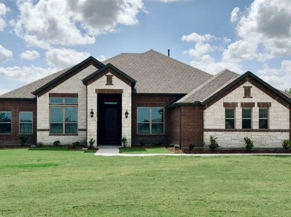 8320 Forest Glade Dr, Greenville, TX 75402