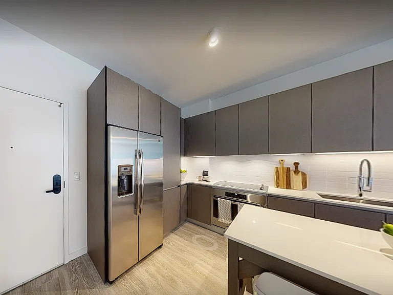 535 NW 24th St #11 — Photo 5