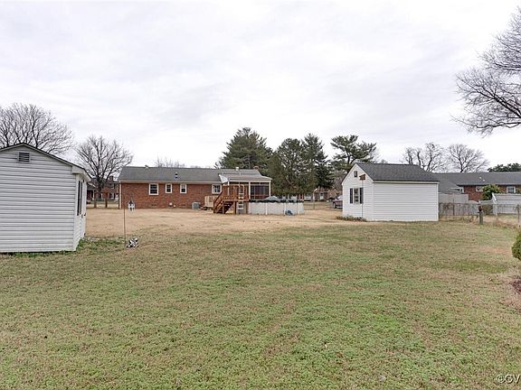 5th image of 7033 Bonniefield Dr